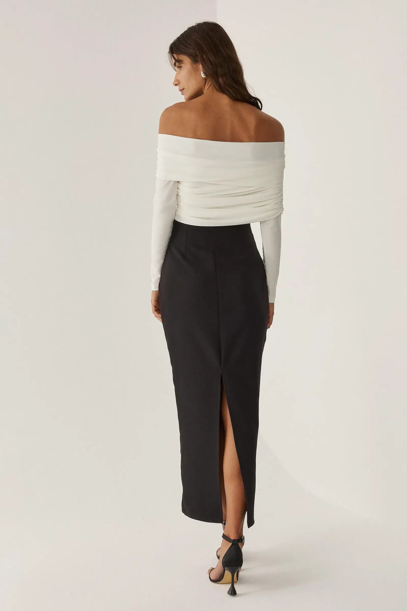 Off-Shouılder Bodycon Maxi Dress 3