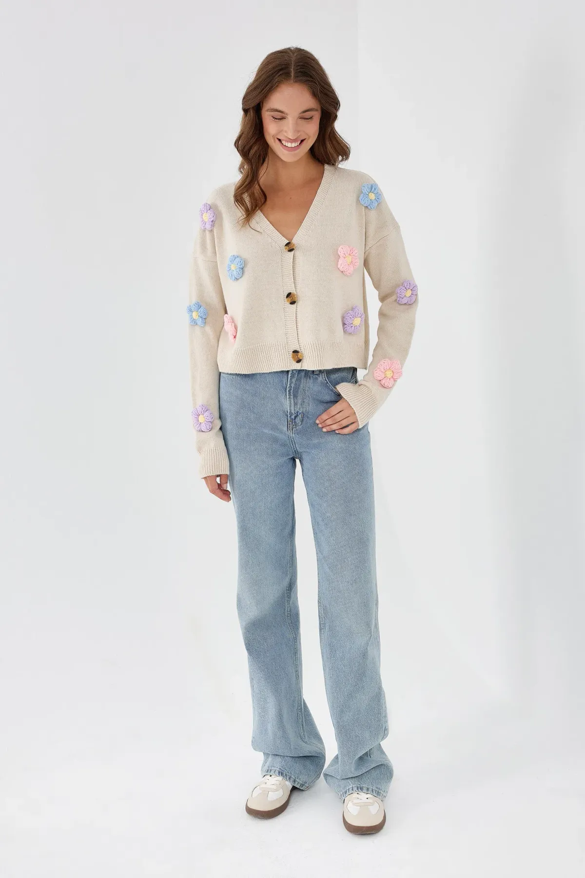 Floral V-Neck Relaxed Fit Cardigan 3