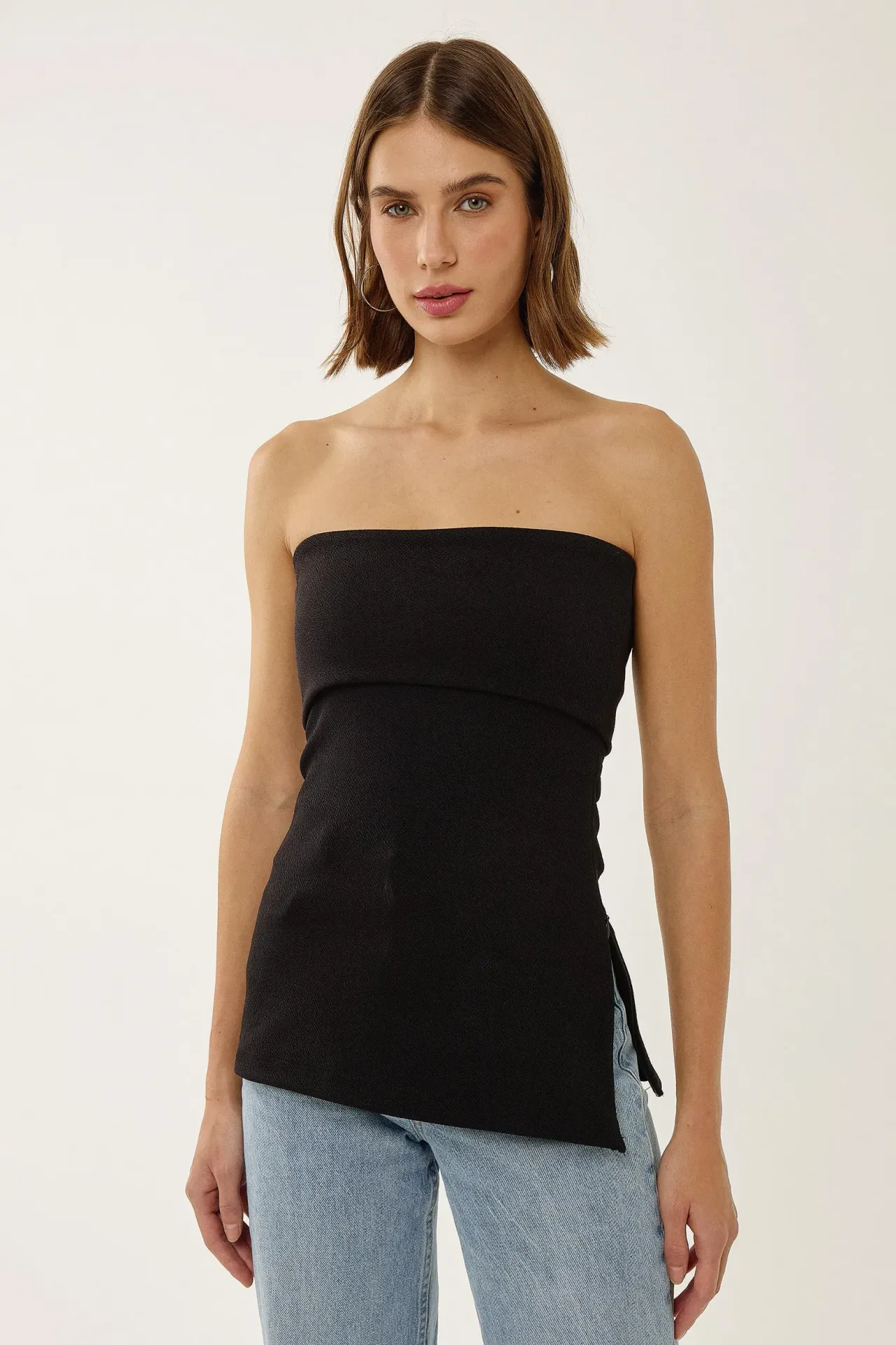 Fitted Strapless Blouse