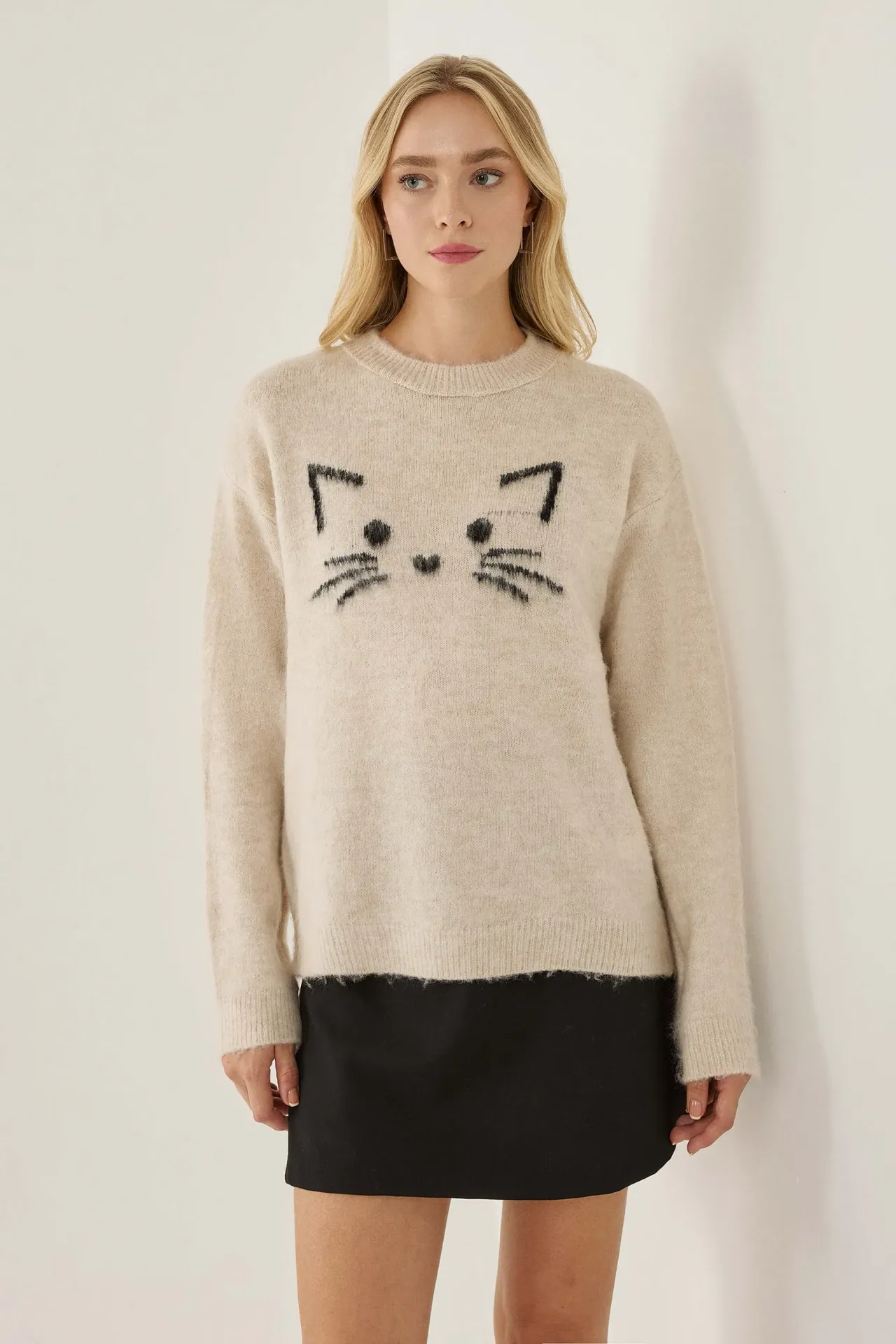 Relaxed Fit Cute Kitty Sweater