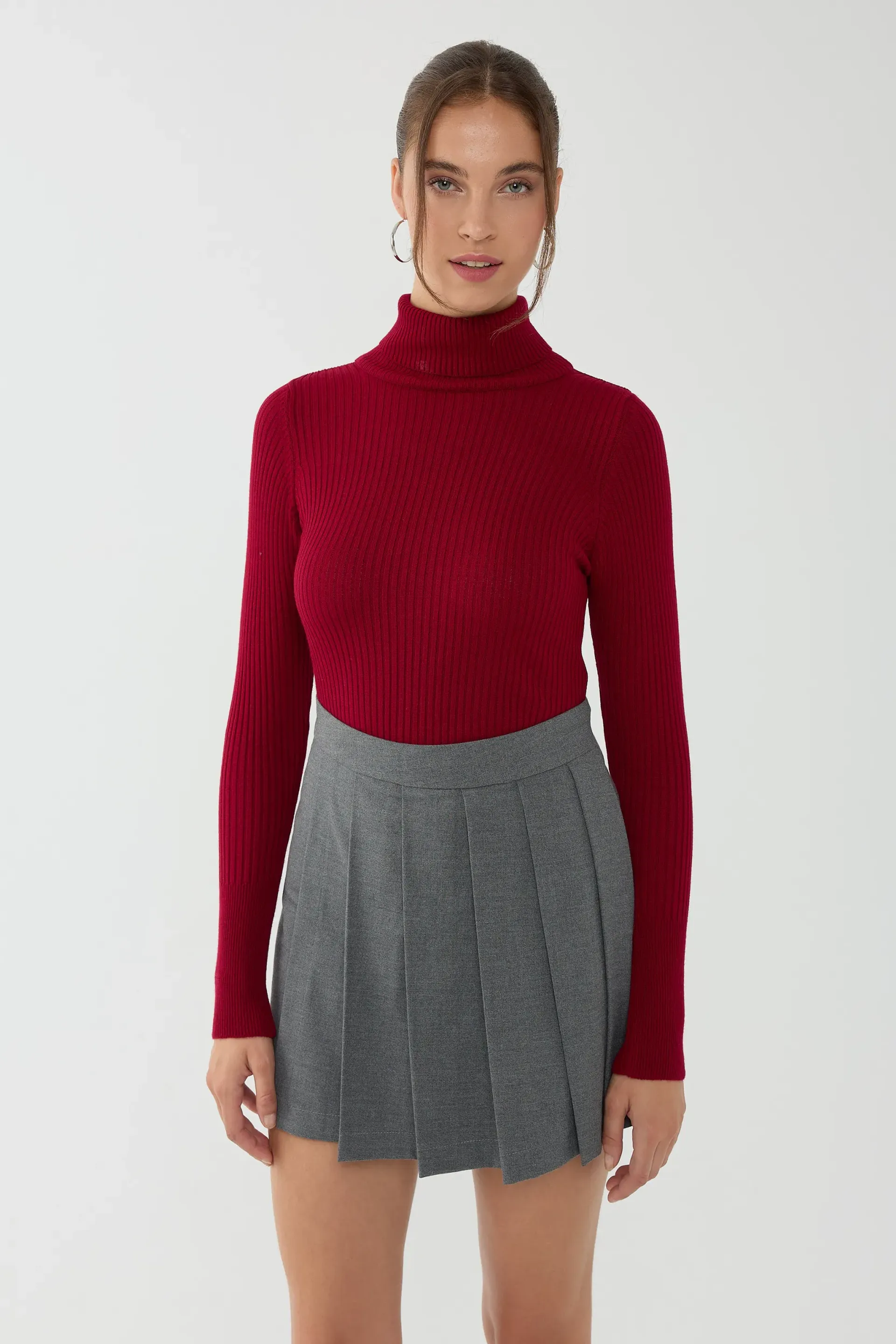 Red Slim Fit Turtleneck Sweater Women