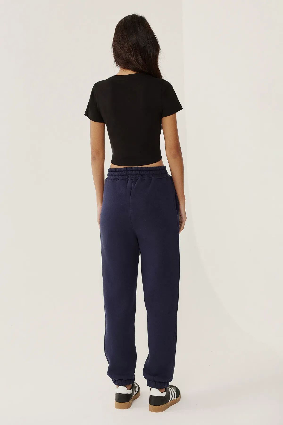 Basic Sweatpants 5