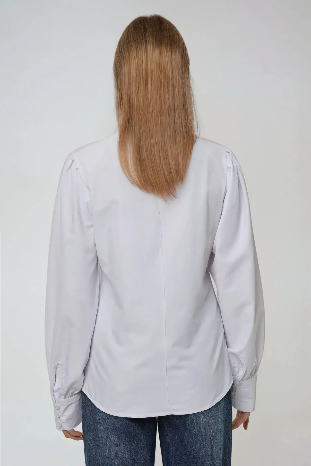 Classic Cotton Shirt with Long Sleeves