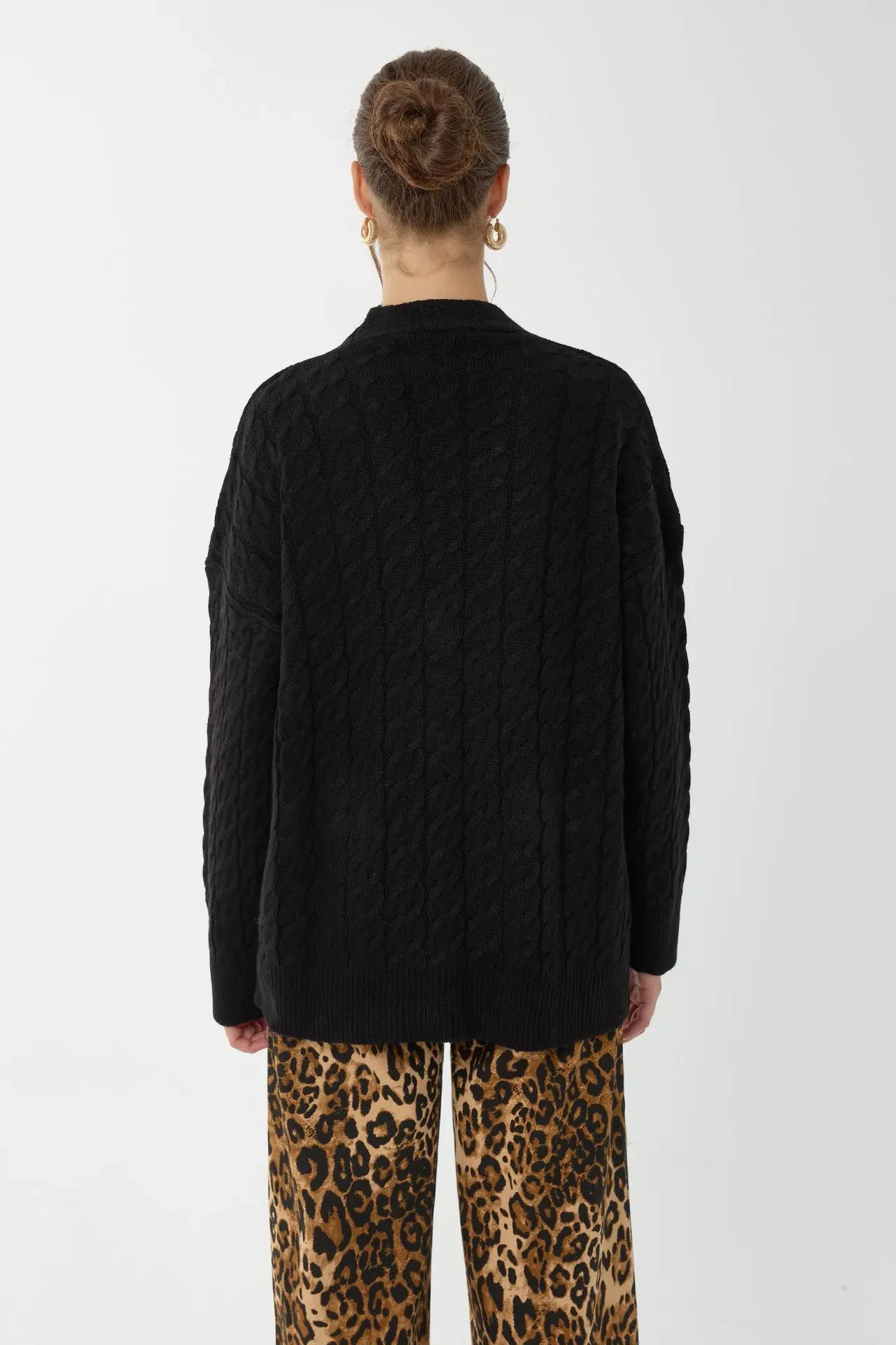 Oversized Knitted Buttoned Cardigan