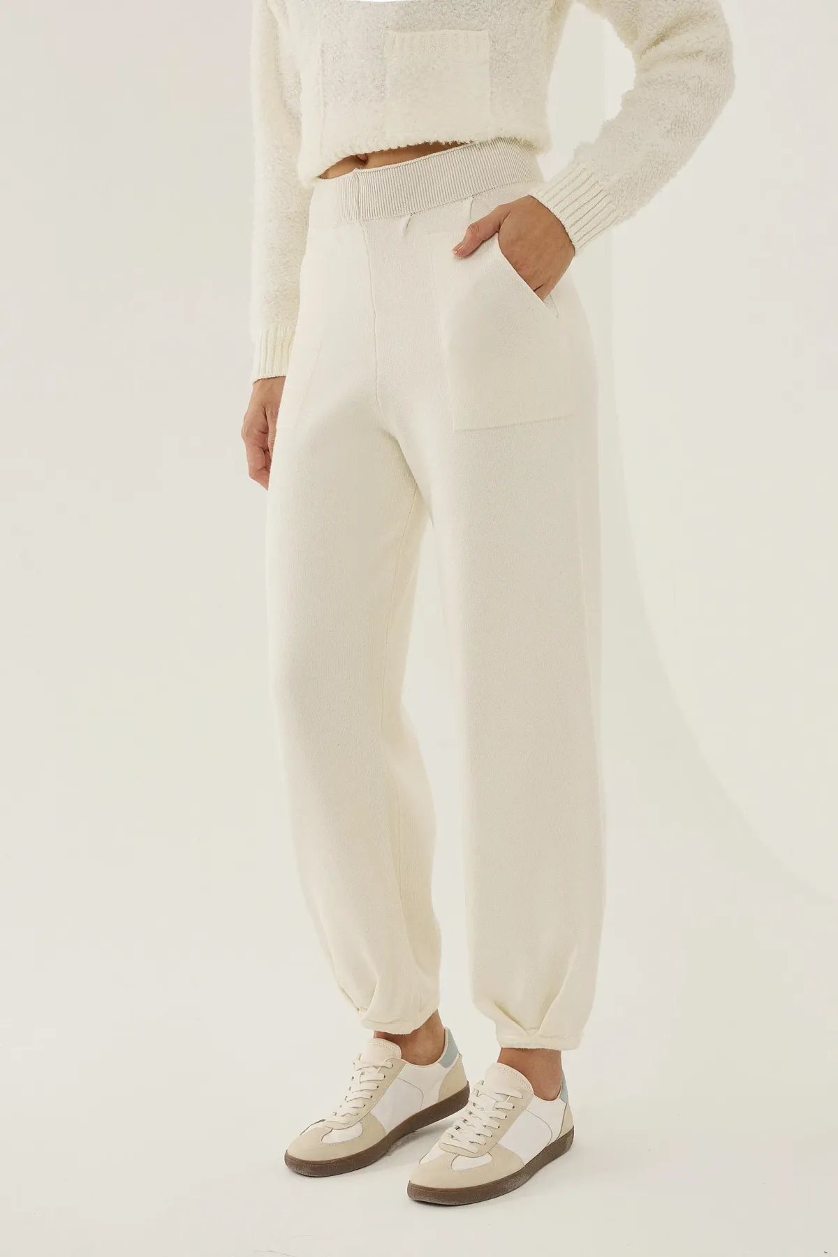 High Waist Knitted Jogger Pants 3