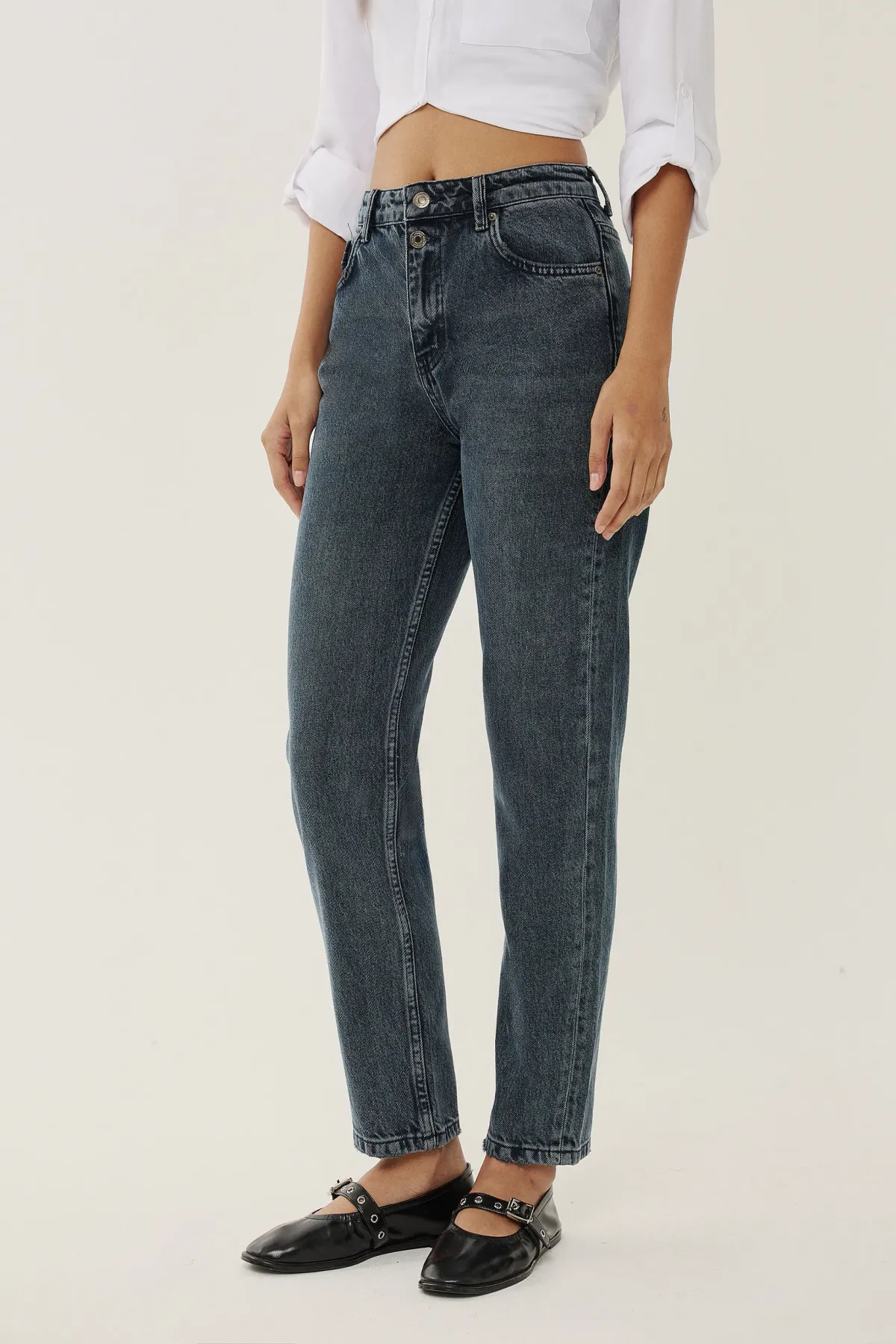 High Waist Mom Fit Jeans 2