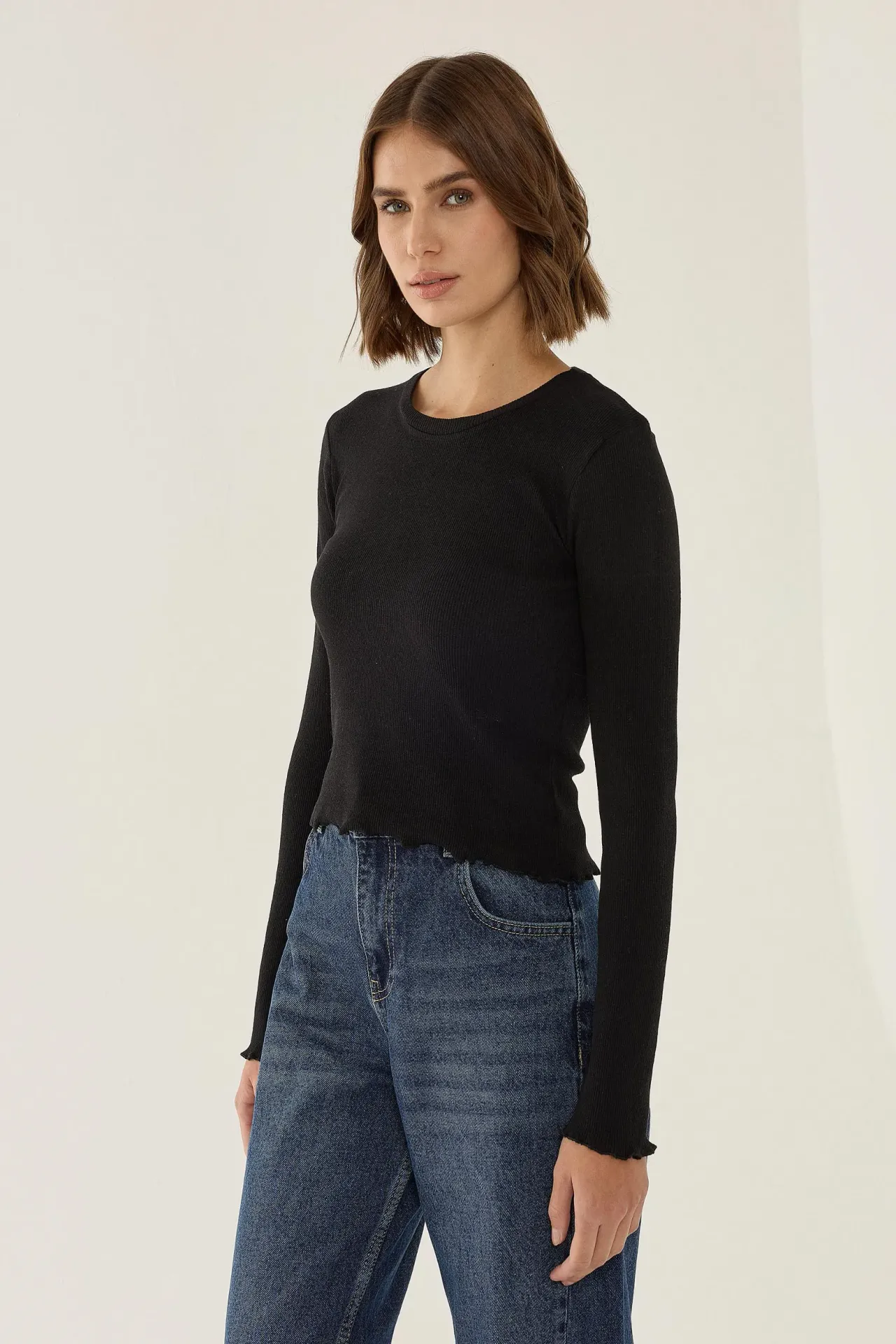 Slim Fit Crew Neck Basic Top