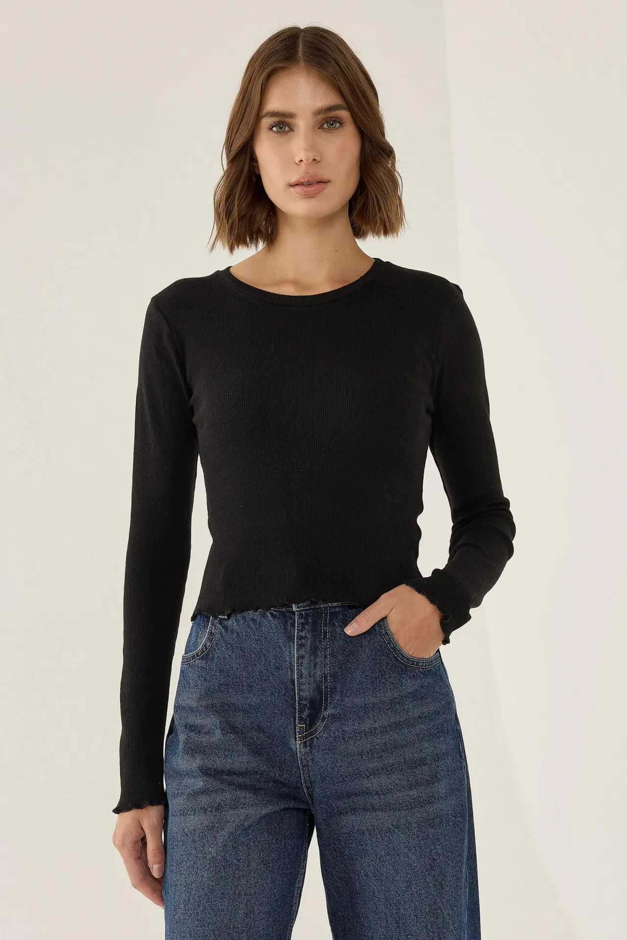 Slim Fit Crew Neck Basic Top