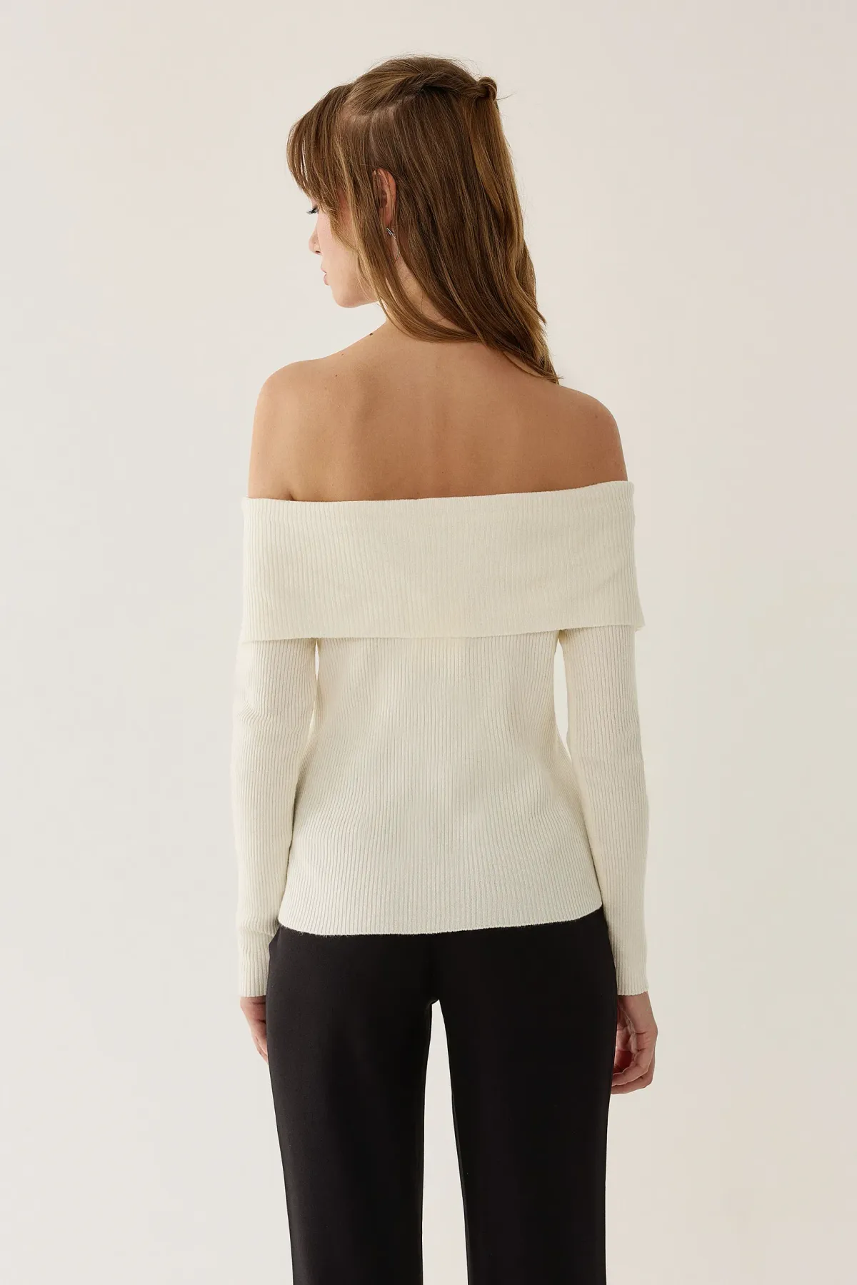 Off Shoulder Madonna Collar Knit Top 5