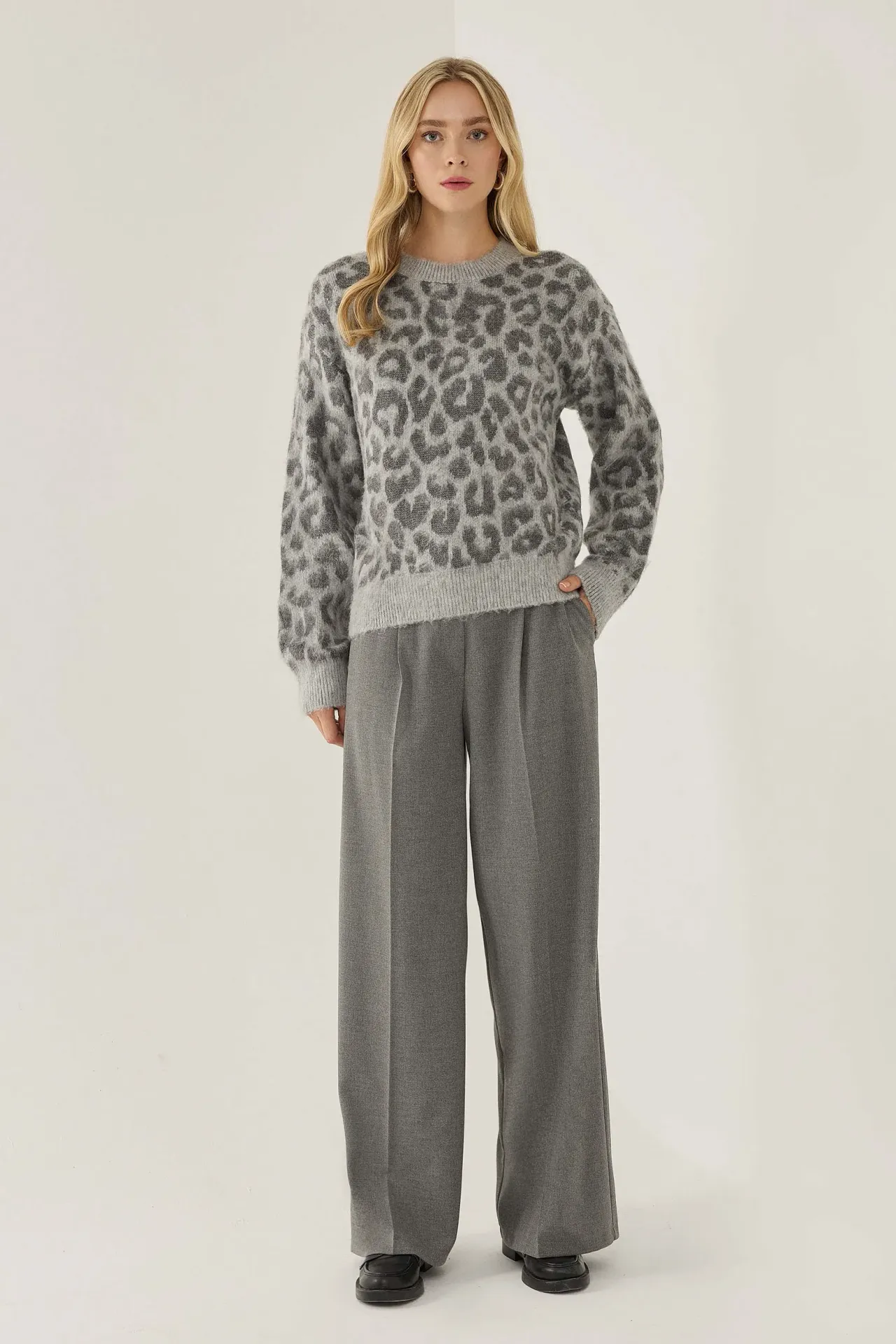 Relaxed Fit Leopard Print Sweater