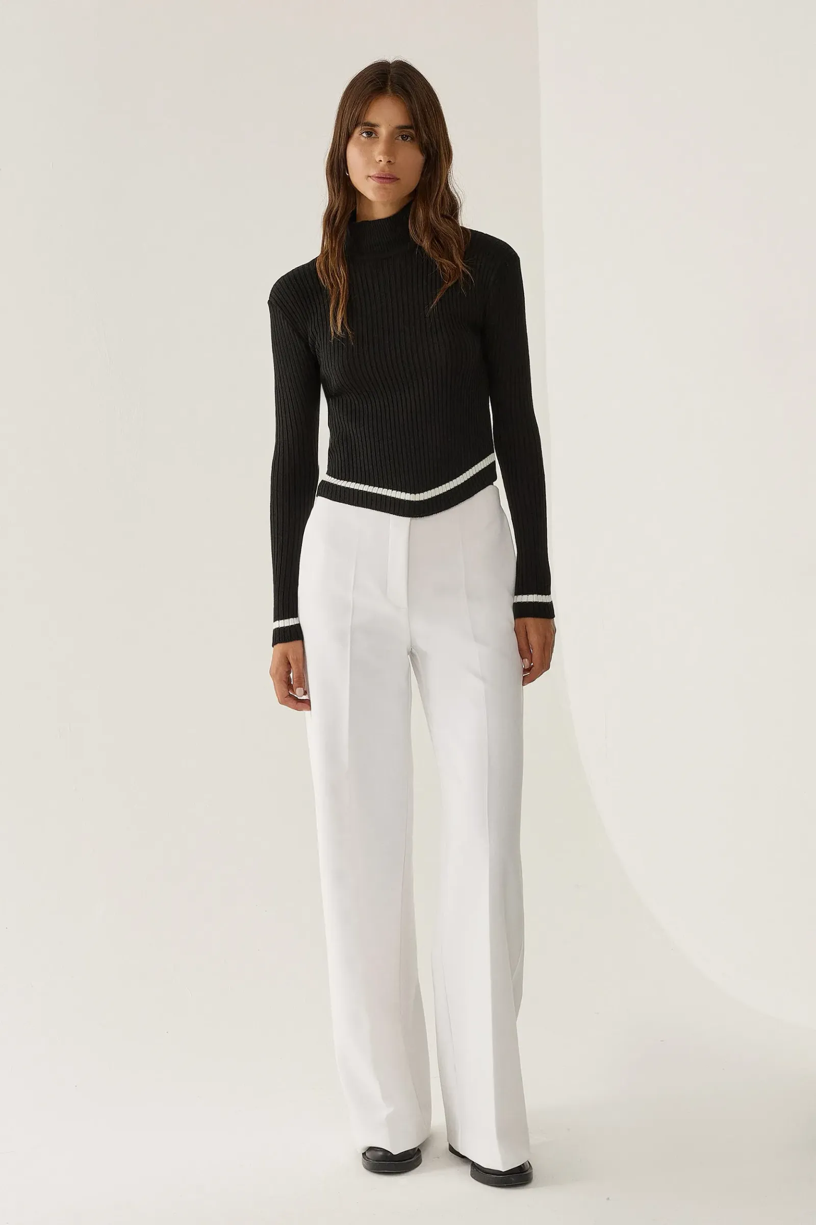 Slim Fit Half Turtleneck Cropped Sweater 3