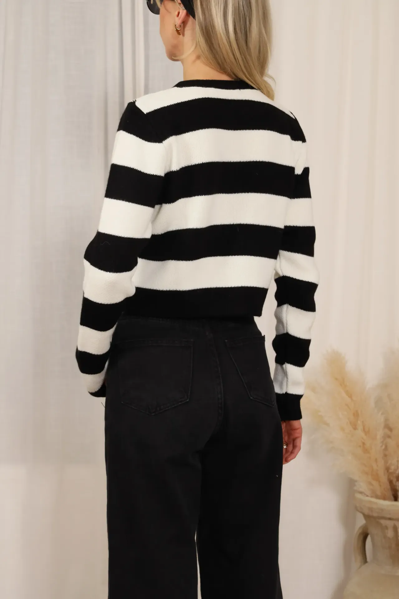 Buttoned Striped Knitwear Cardigan