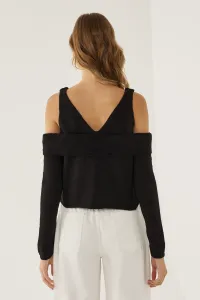 black-image-3