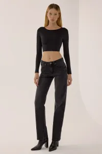 black-image-0