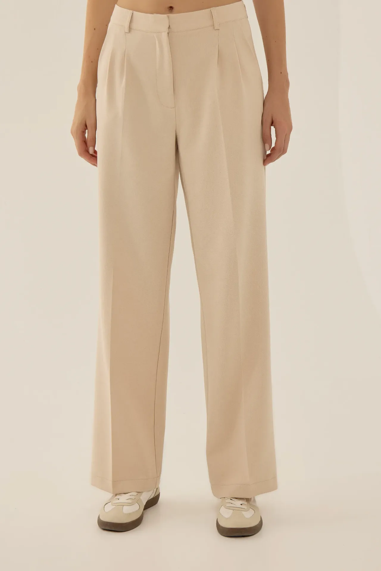 Mid Waist Pleated Straight Fit Pants