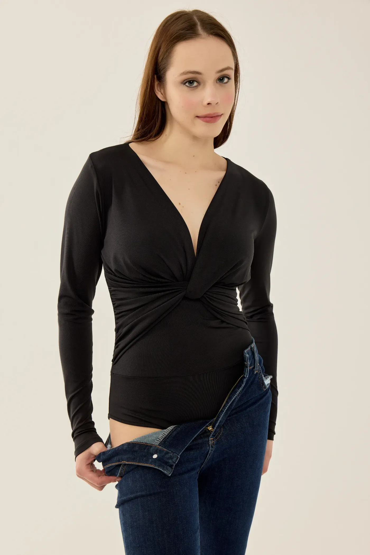 V-Neck Long Sleeve Slim Fit Bodysuit 2