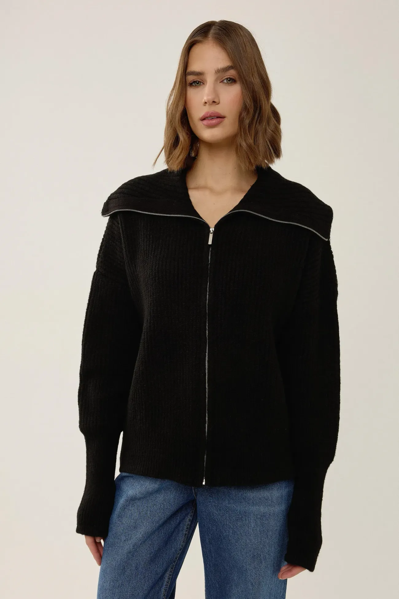 Regular Fit Zippered Cardigan 4