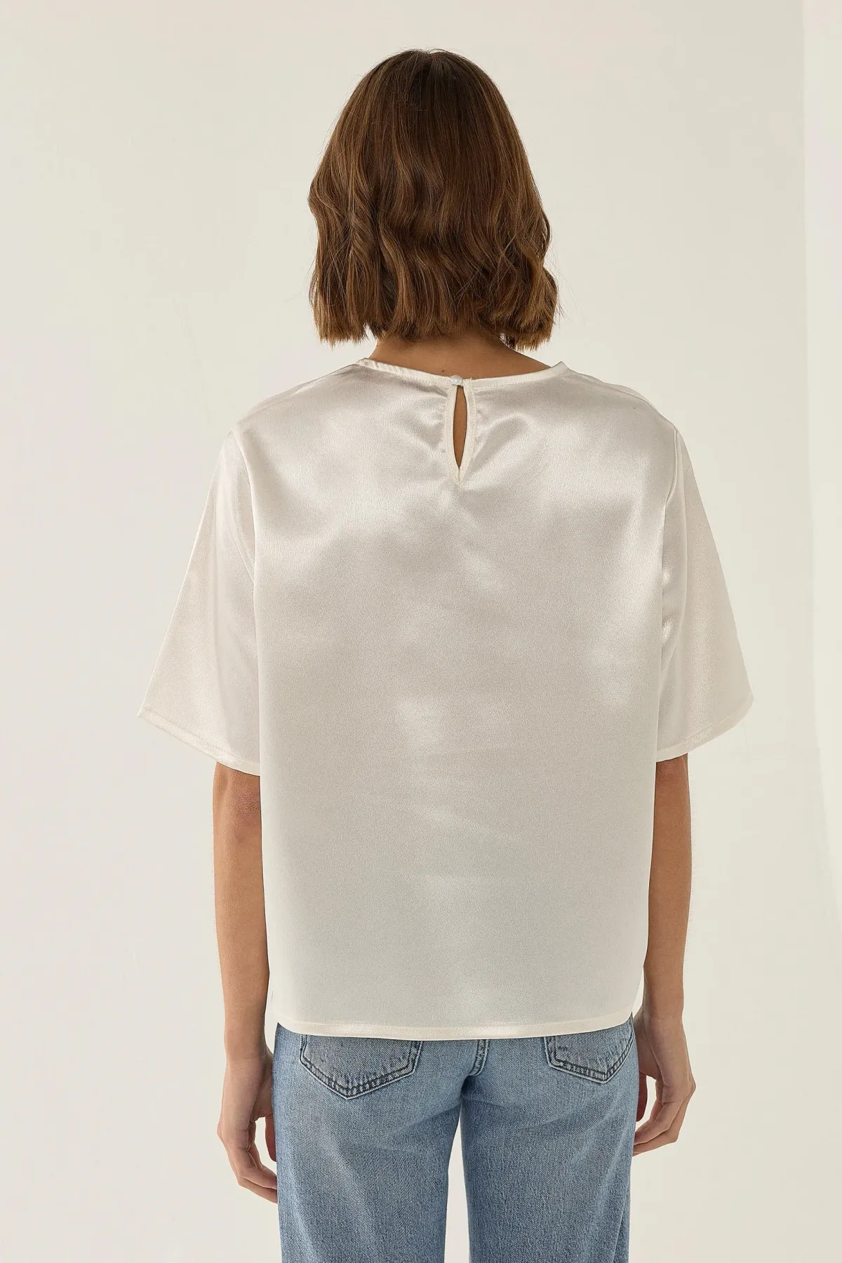 Satin Crew Neck Short Sleeve Blouse 4