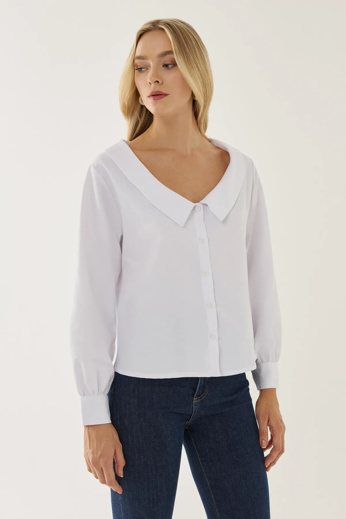 Straight Fit Collar Detail Shirt 3