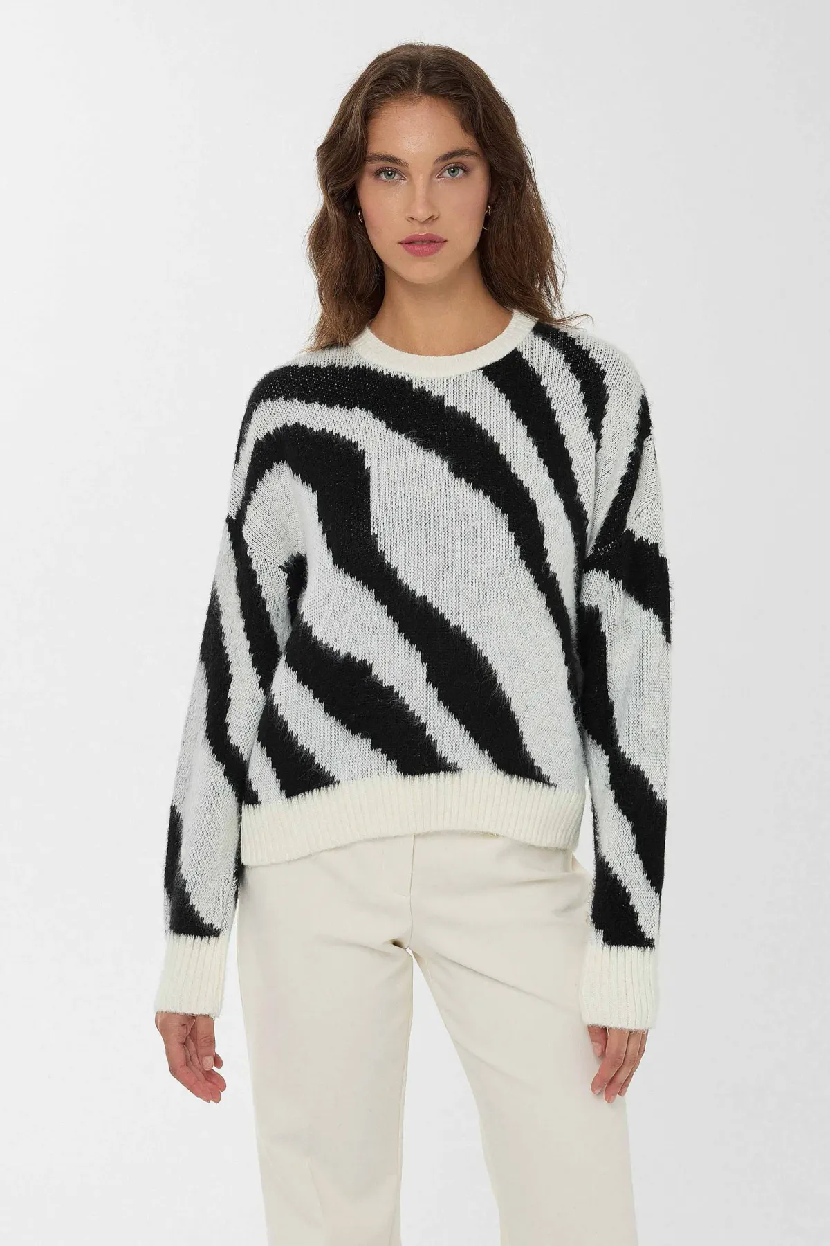 Striped Crew Neck Knit Sweater 1