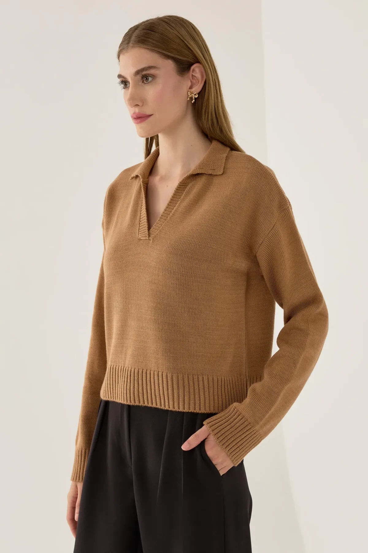 Polo Collar Knit Sweater 3