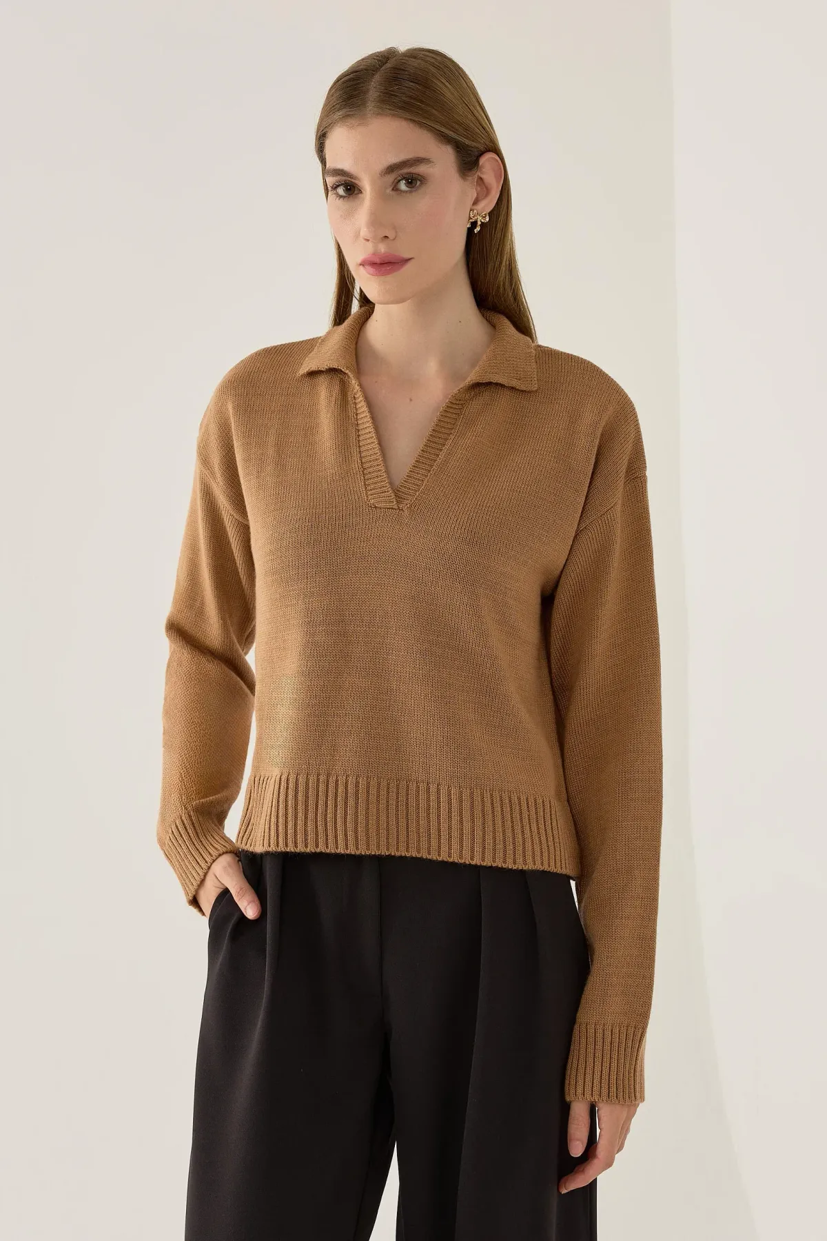 Polo Collar Knit Sweater 1