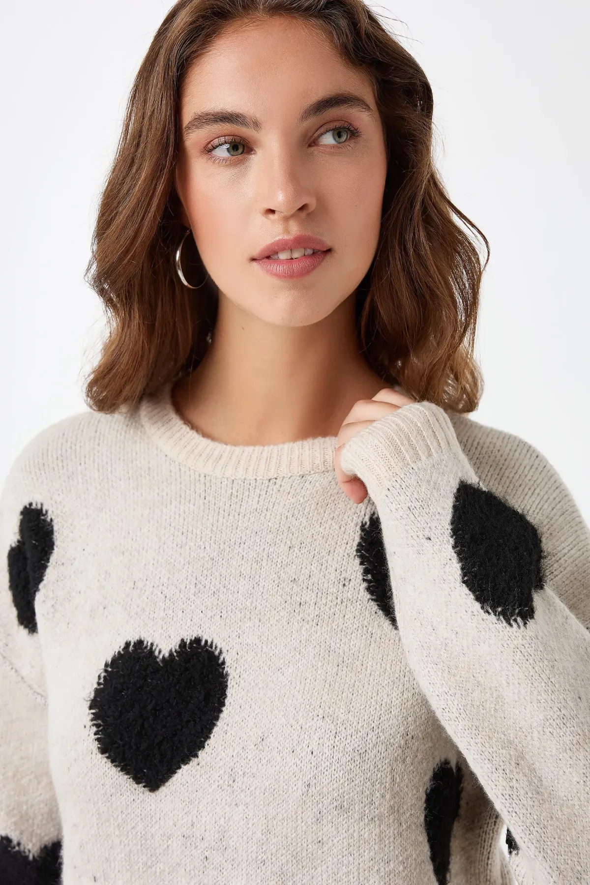Heart Patterned Crew Neck Sweater 4