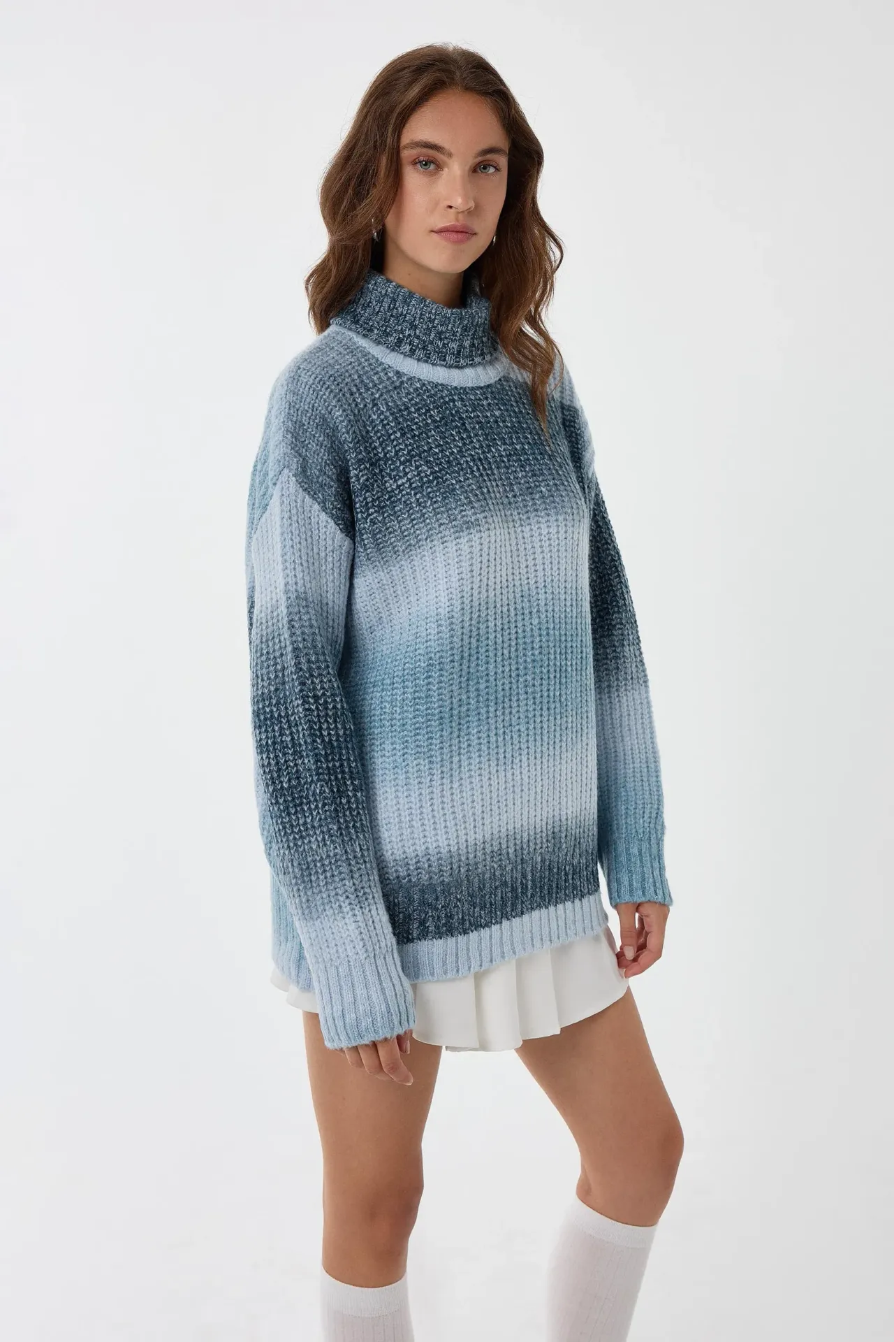 Oversized Gradient Turtleneck Sweater