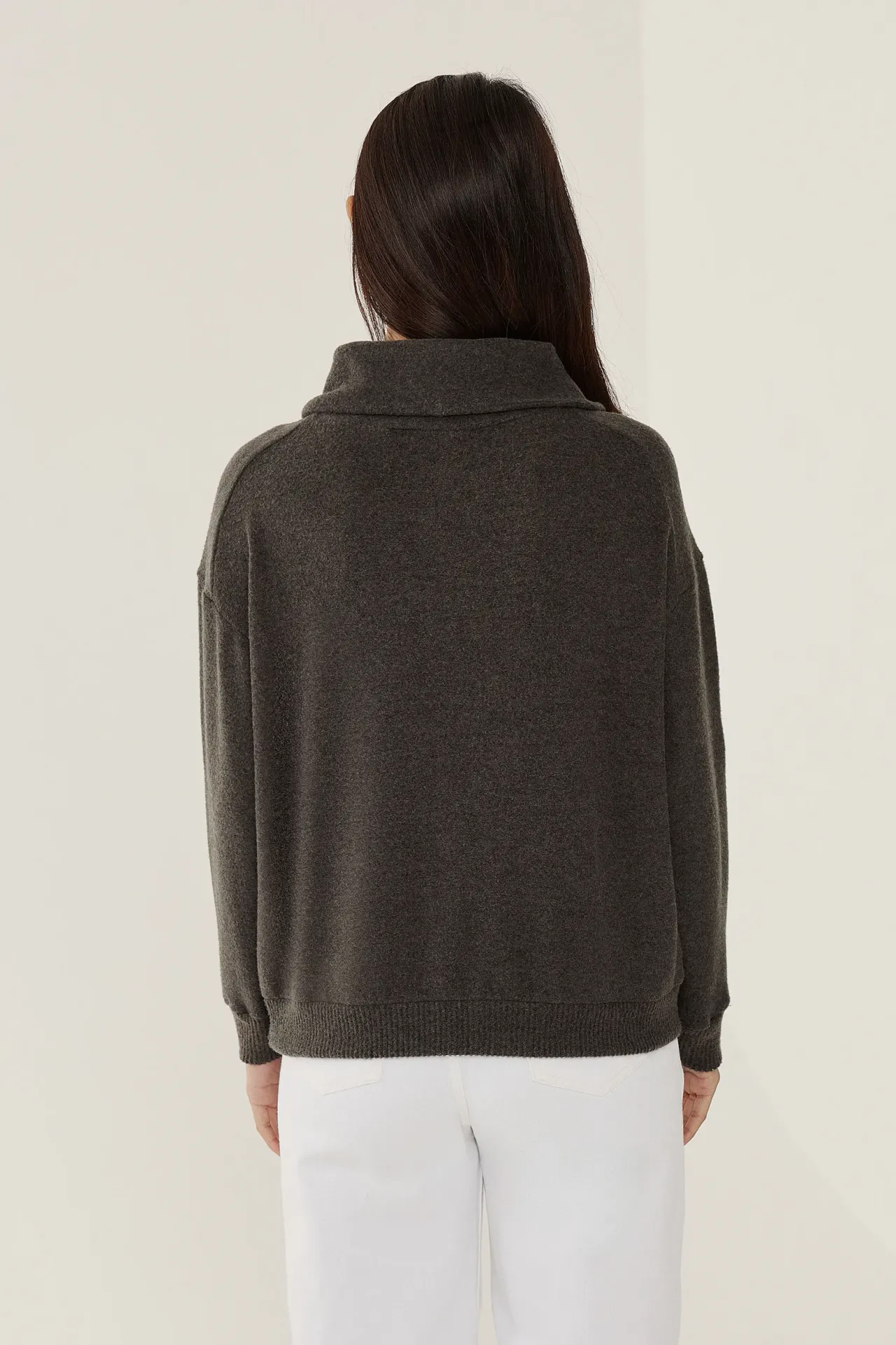 Zipper Collar Sweatshirt