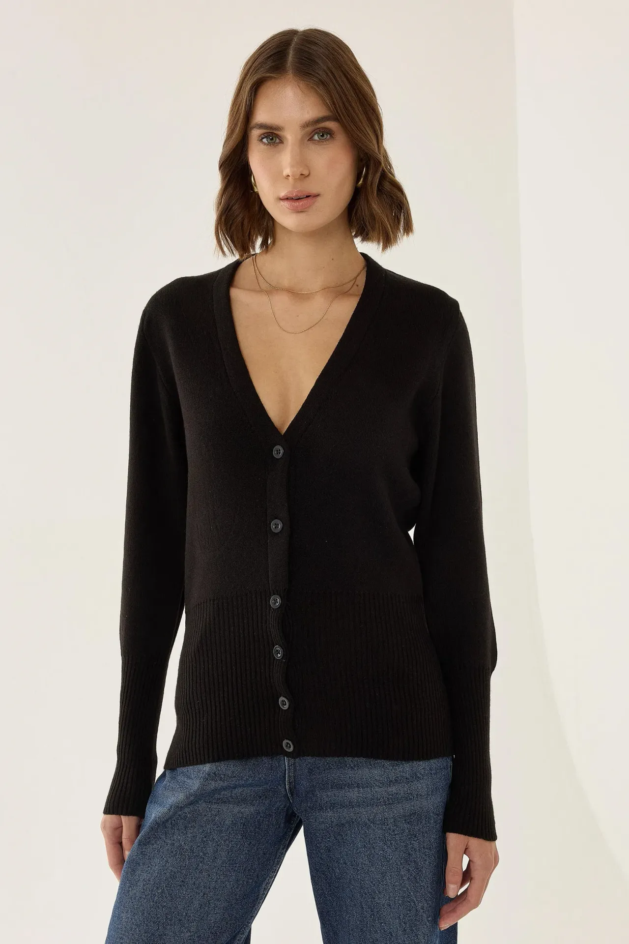 Semi Fit V-Neck Knitted Cardigan