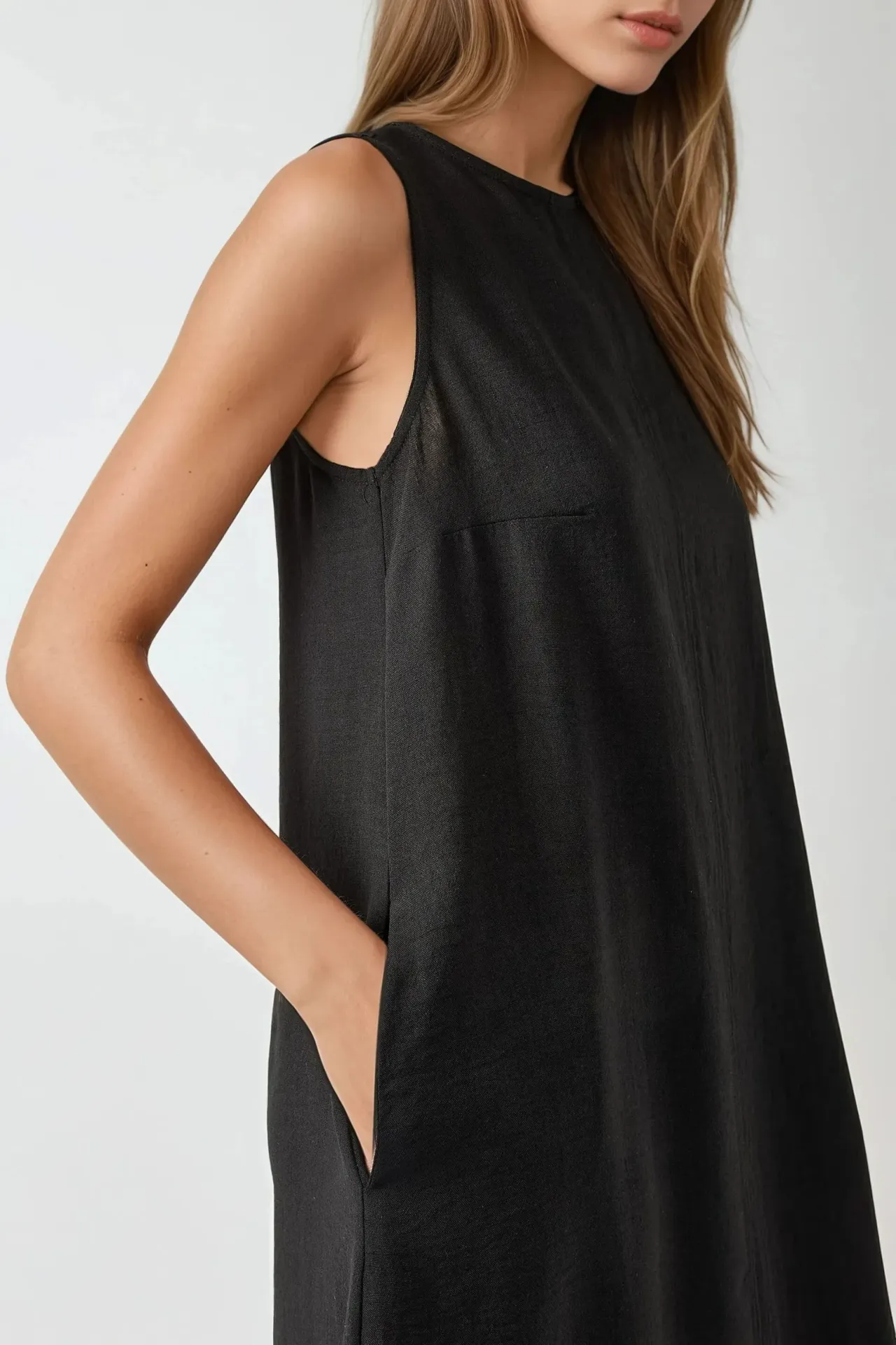 Linen Feel Sleeveless Crew Neck Midi Dress