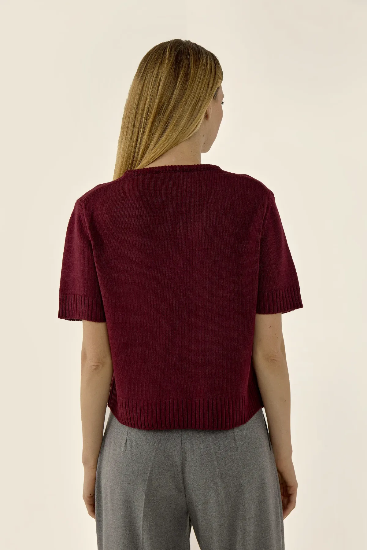 V-Neck Short Sleeve Knit Sweater 4