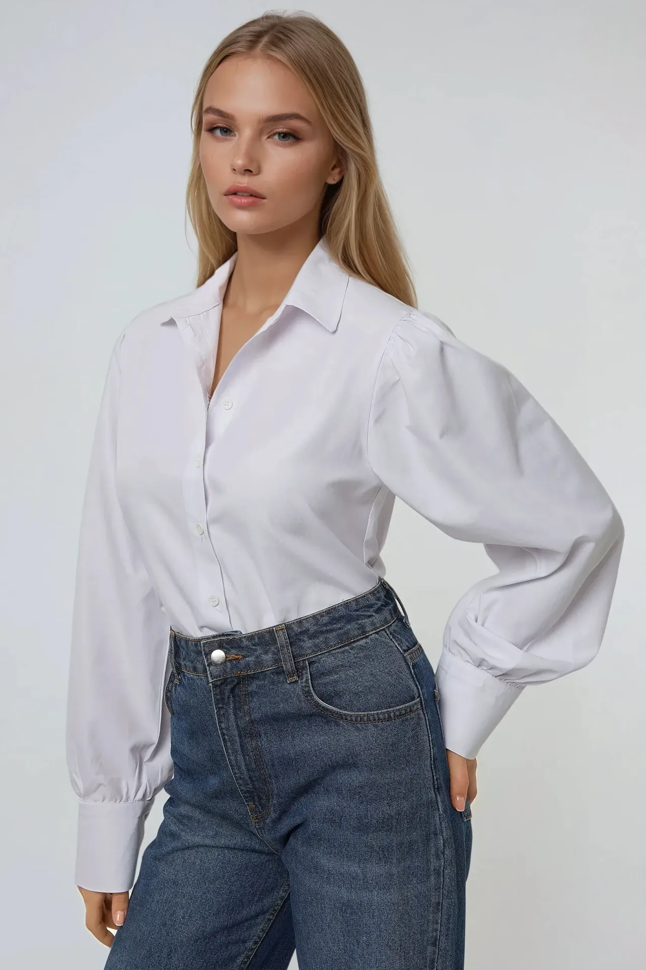 Classic Cotton Shirt with Long Sleeves