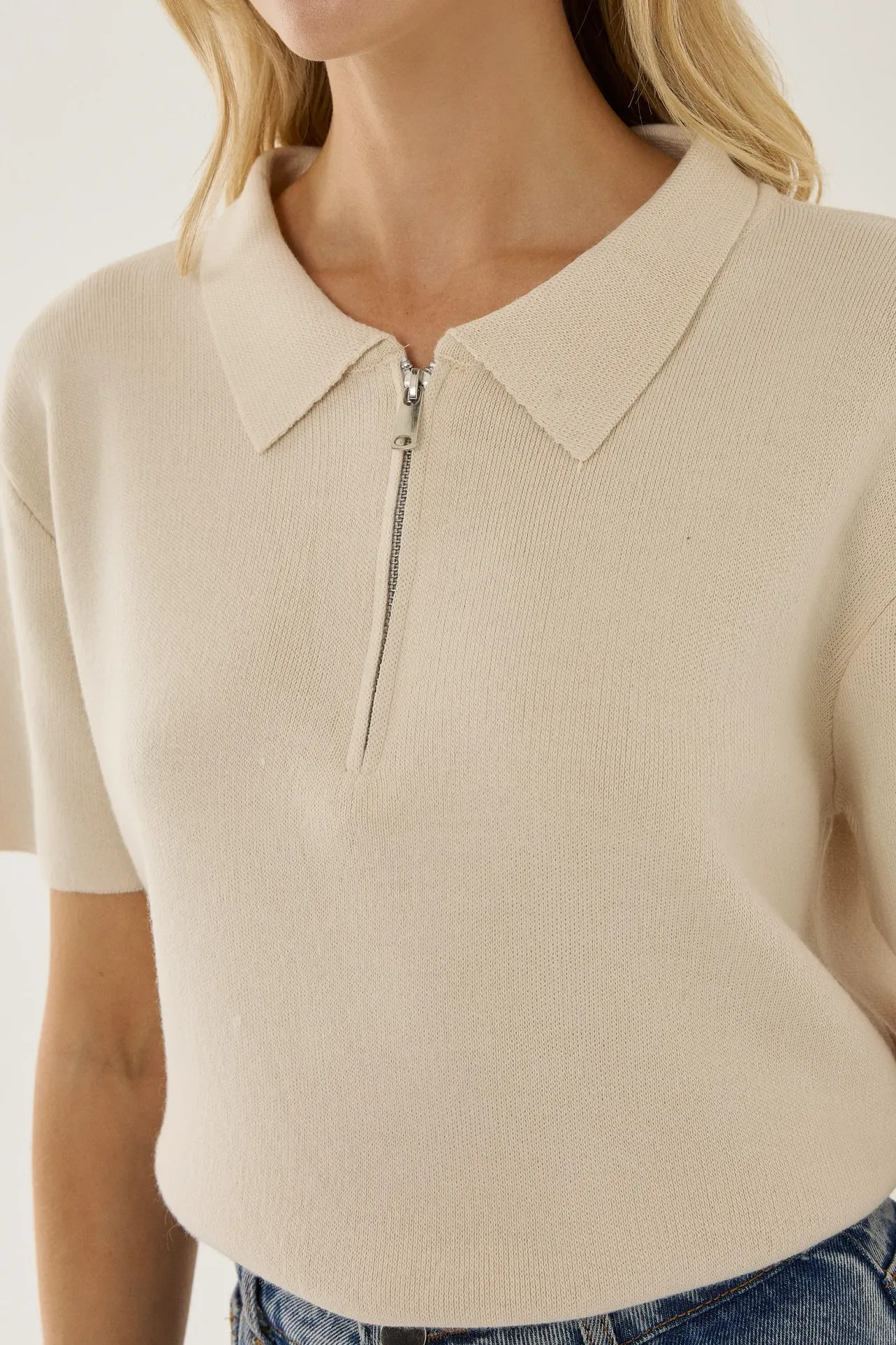 Polo Collar Zippered Sweater