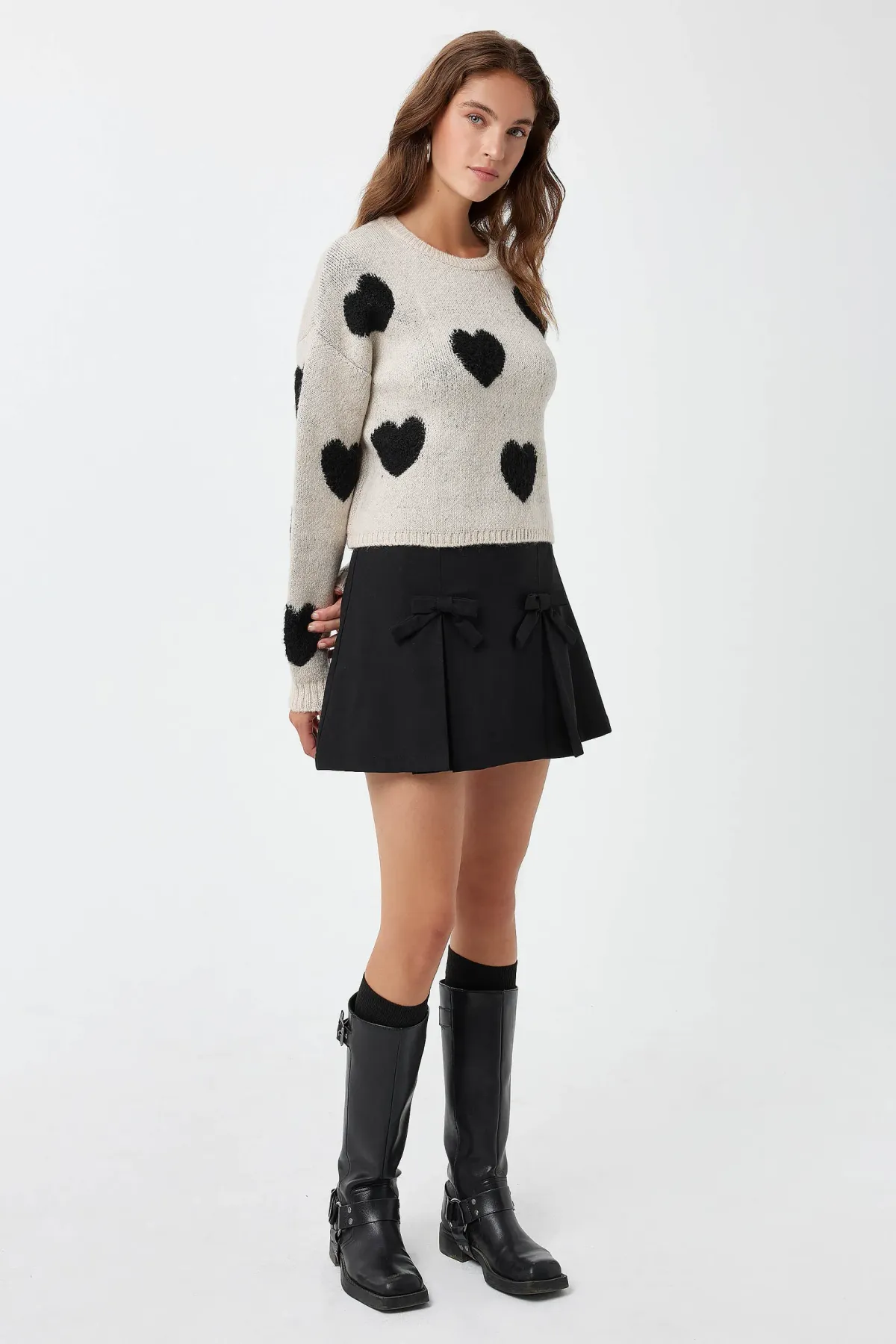 Heart Patterned Crew Neck Sweater 2