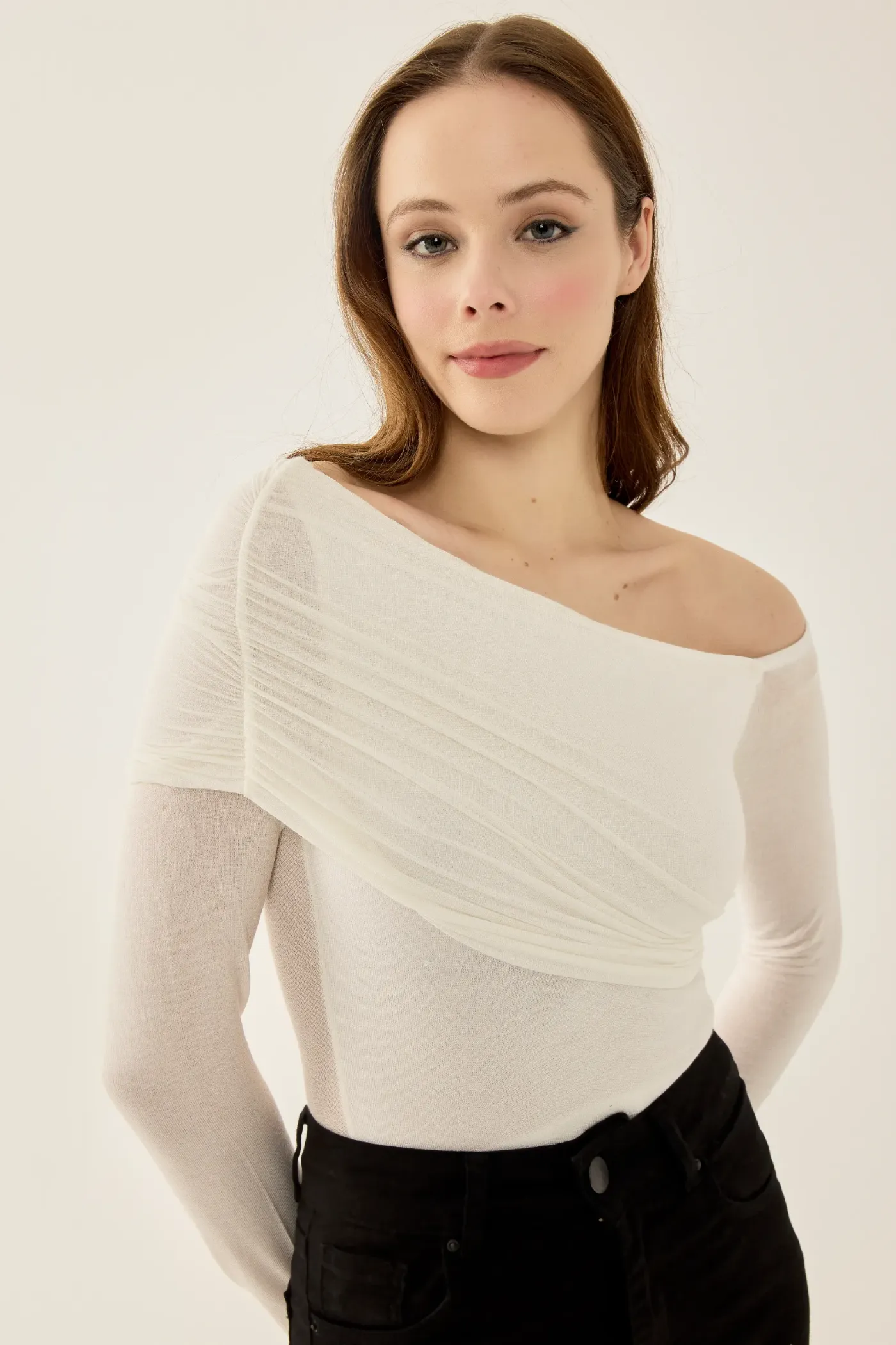 Asymmetrical Collar Long Sleeve Slim Fit Blouse 1