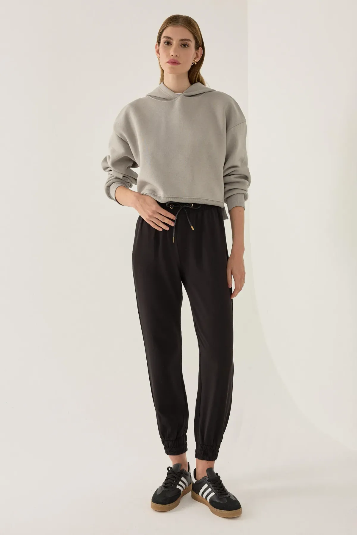 Elastic Waist Jogger Pants 3