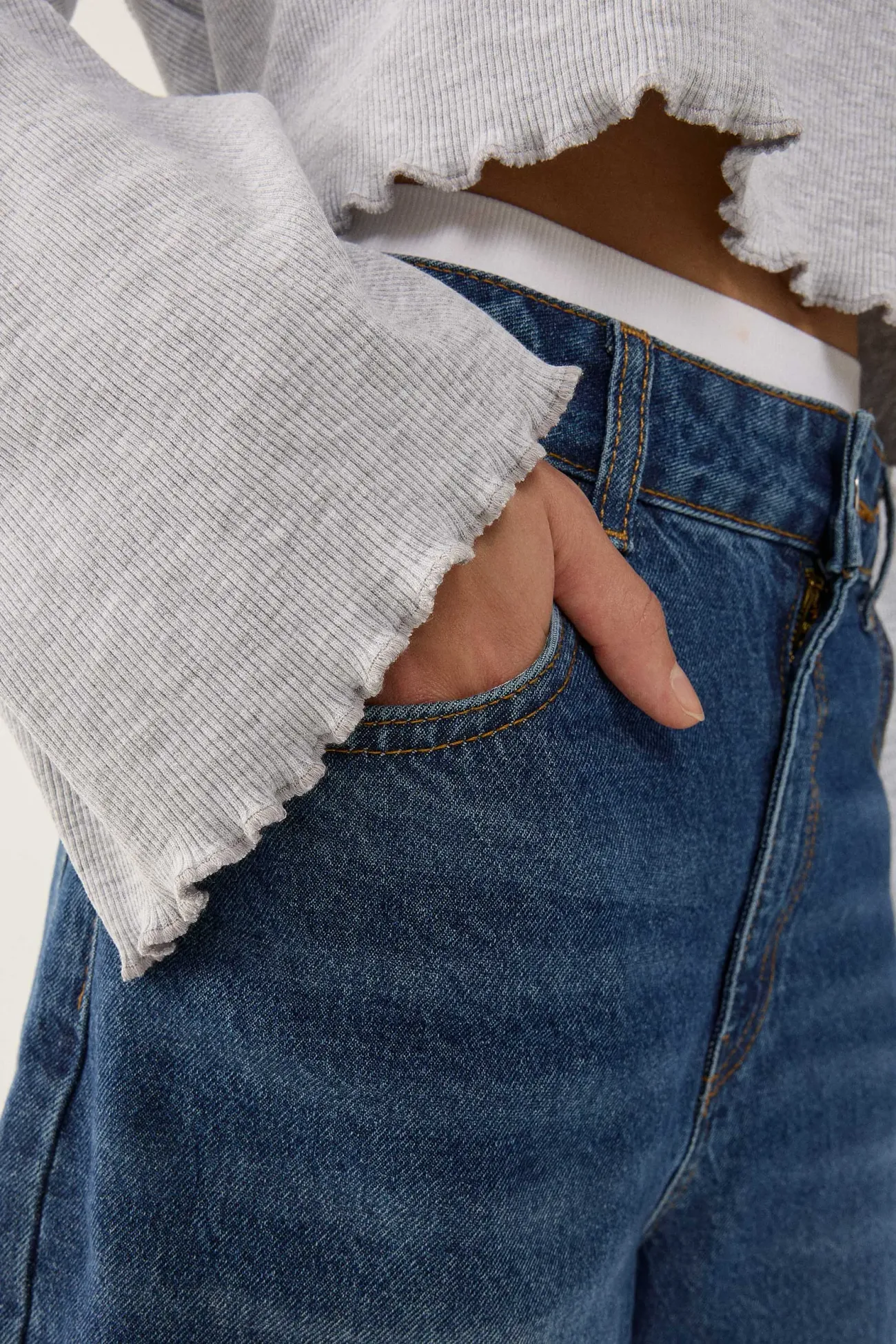 Oversize Lettuce Hem Long Sleeve T-shirt 4