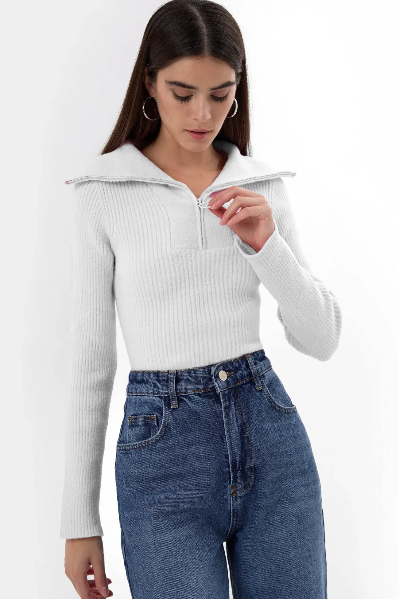 Zippered Knitted Sweater 3