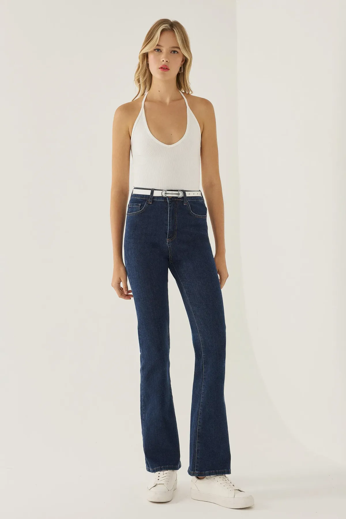 Halter Yaka Jersey Crop Top 4