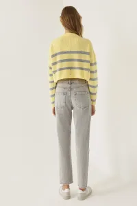 grey-image-3