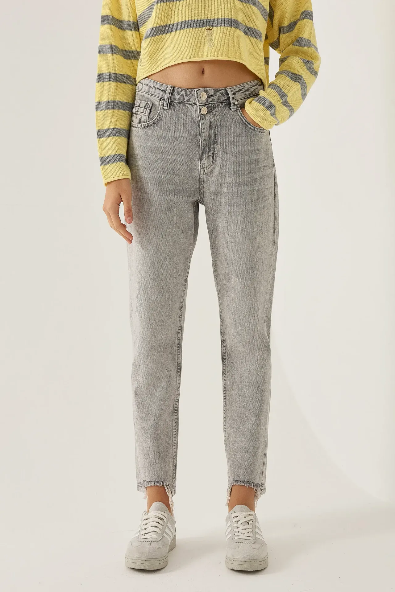High Waist Mom Fit Jeans