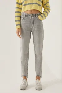 grey-image-1