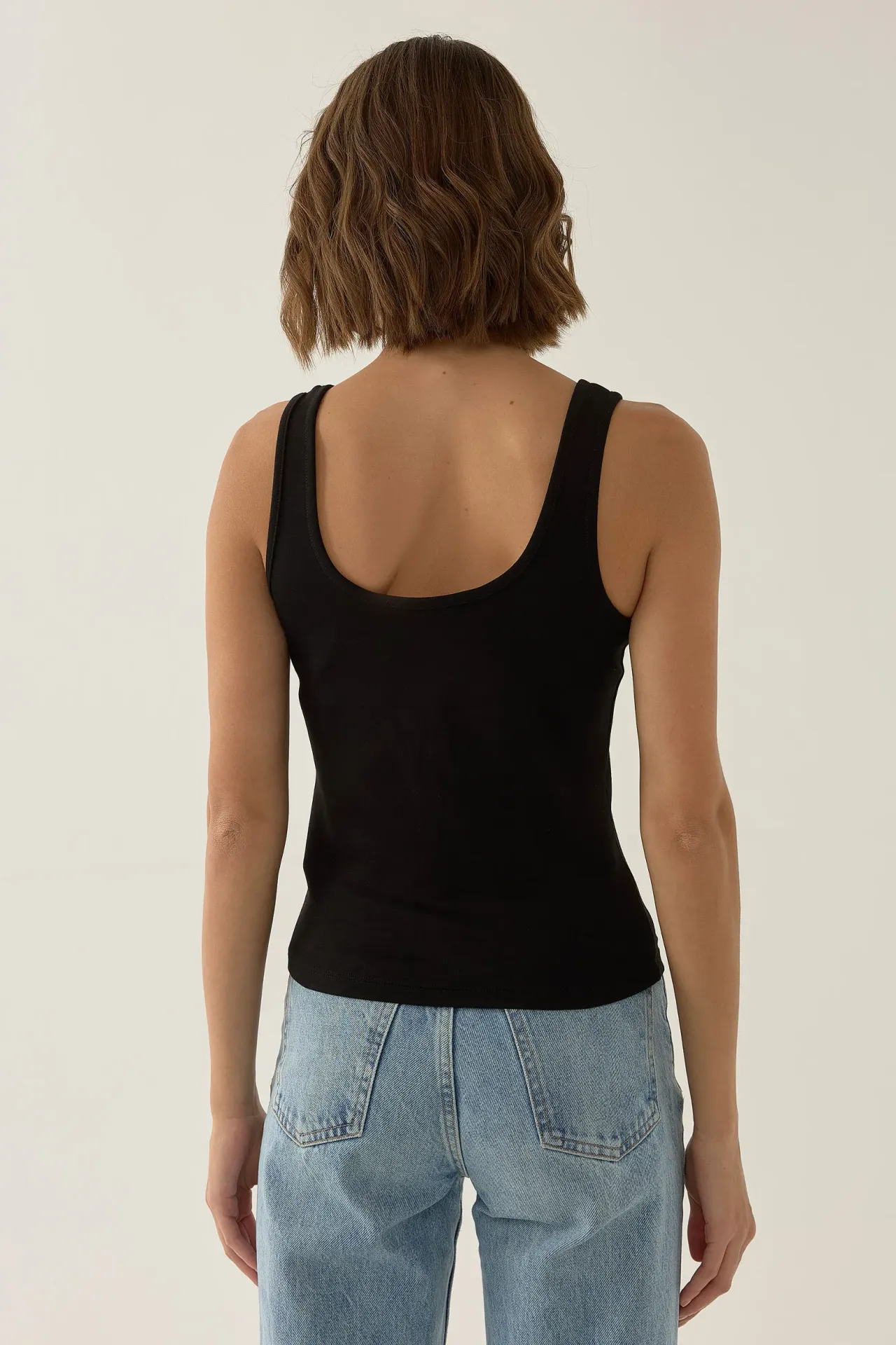 Erin V-Neck Vest