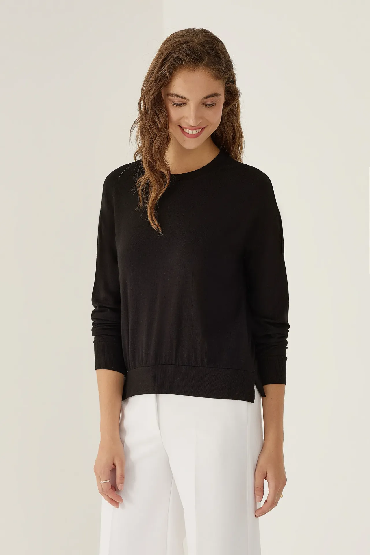 Regular Fit Long Sleeve Crew Neck Blouse