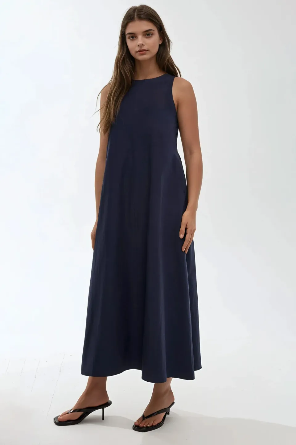 Crew Neck Sleeveless A-Form Maxi Dress