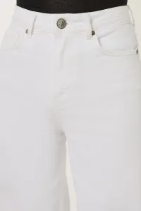 white-image-4