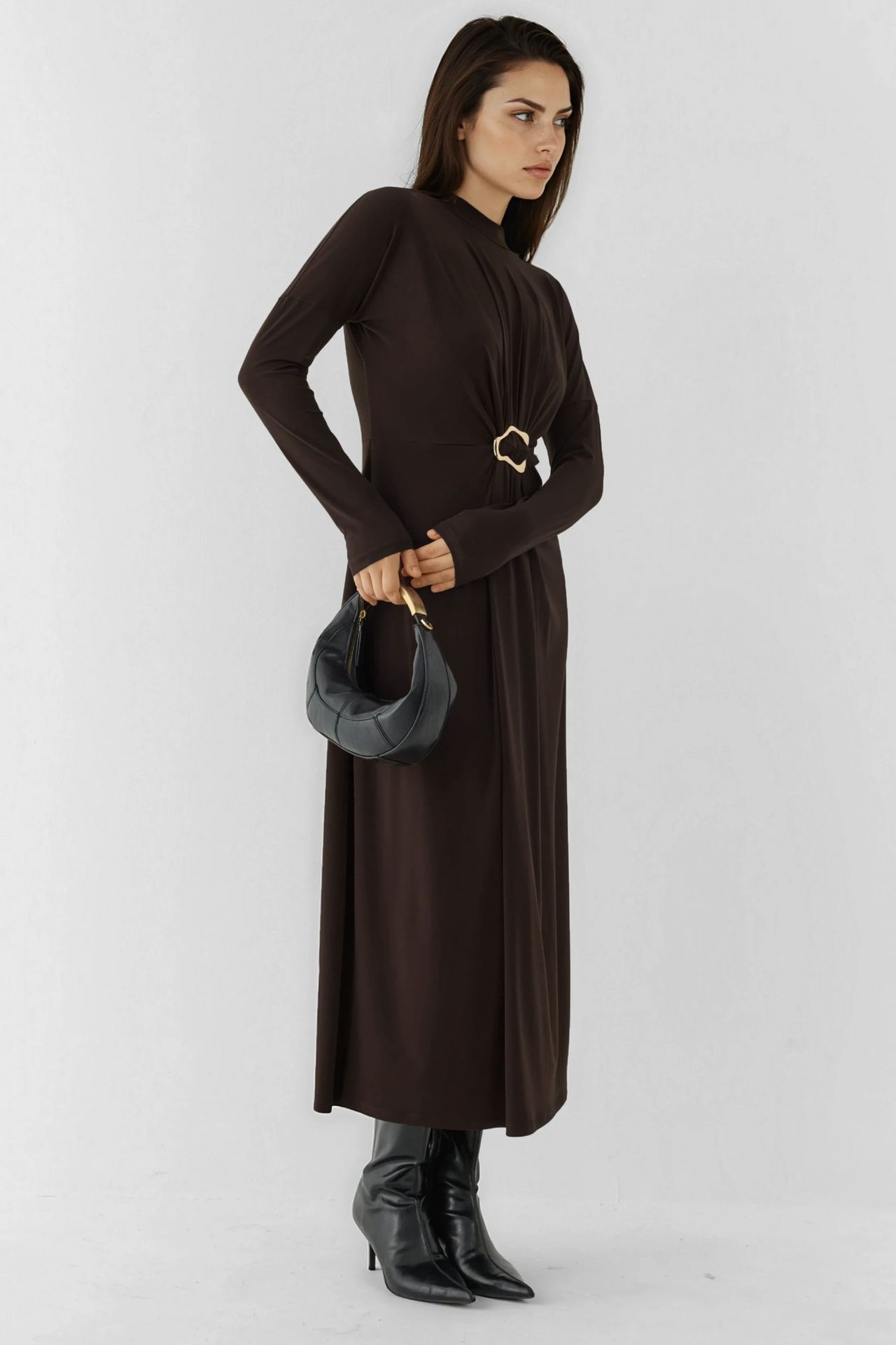 Sandy Stretch Dress with Accessory Detail 4