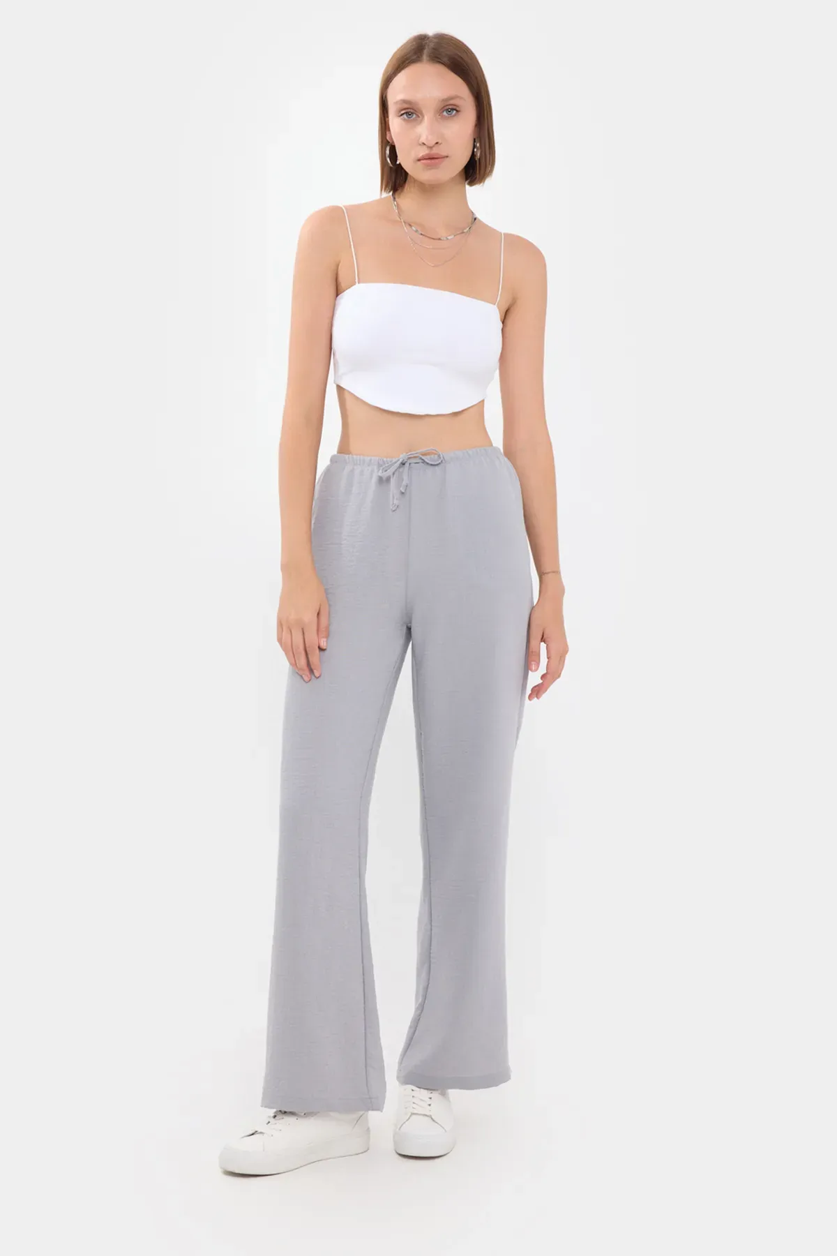 High-Waist Straight-Leg Trousers with Drawstring 3