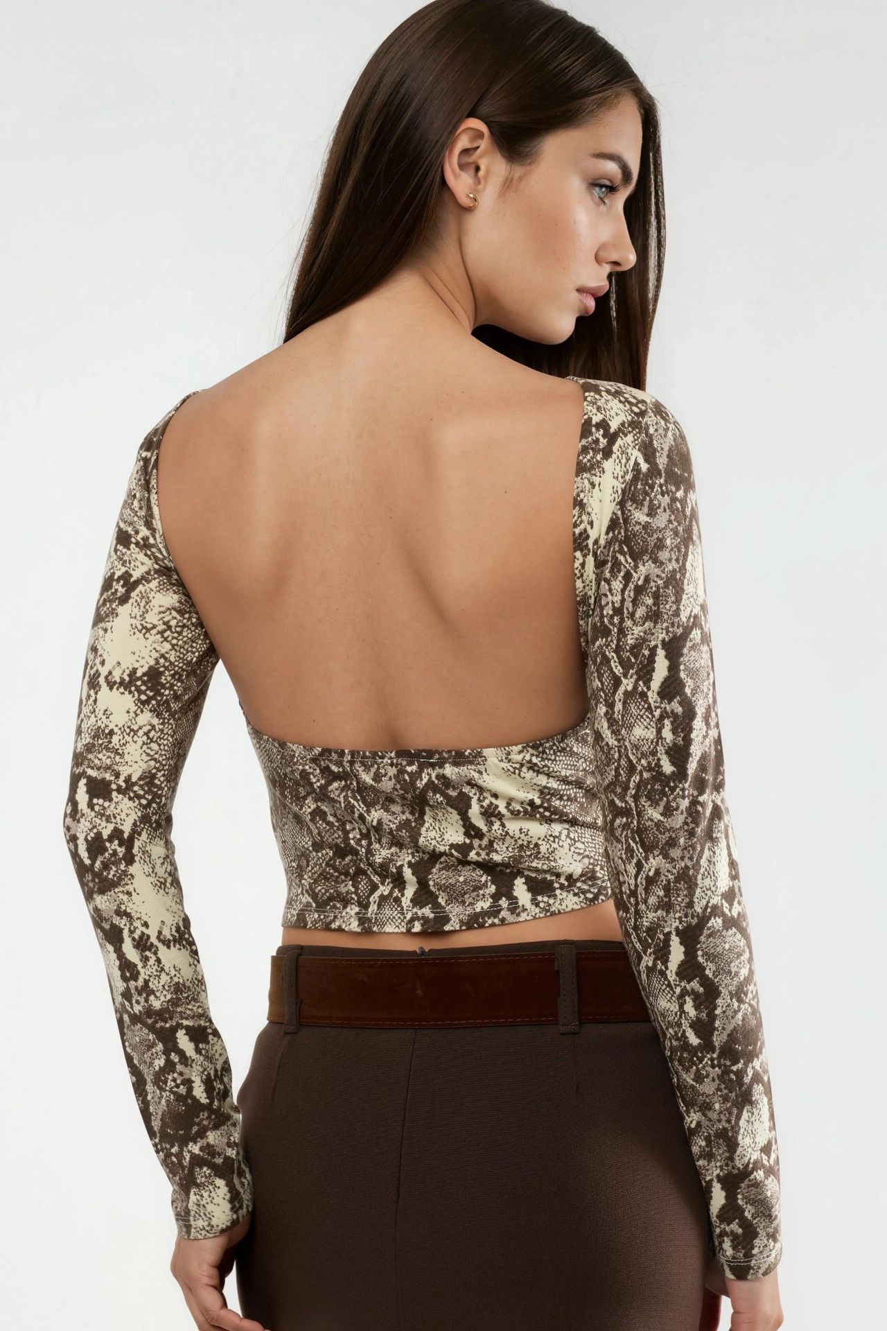 BUSEM Snake Print Boat Neck Crop Blouse 3